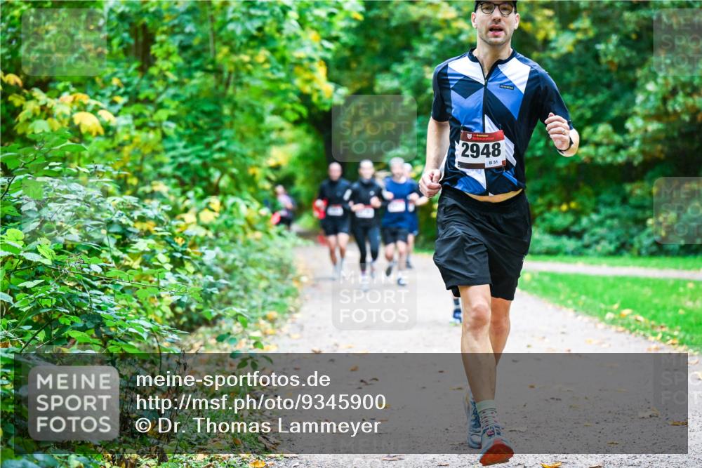 12.10.2025 - Bramfelder Halbmarathon 2025 Dr. Thomas Lammeyer http://msf.ph/oto/9345900 12.10.2025 10:17:53 Laufen 2948, 51 meine-sportfotos.de
