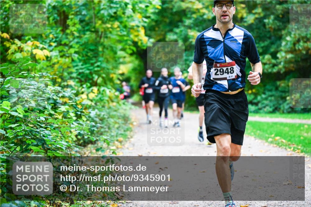 12.10.2025 - Bramfelder Halbmarathon 2025 Dr. Thomas Lammeyer http://msf.ph/oto/9345901 12.10.2025 10:17:53 Laufen 2948, 51 meine-sportfotos.de