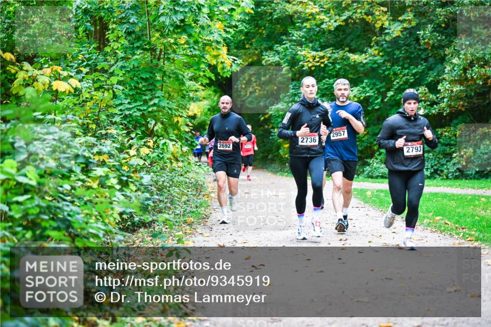 12.10.2025 - Bramfelder Halbmarathon 2025 Dr. Thomas Lammeyer http://msf.ph/oto/9345919 12.10.2025 10:17:56 Laufen 2957, 2692, 2736, 2793 meine-sportfotos.de