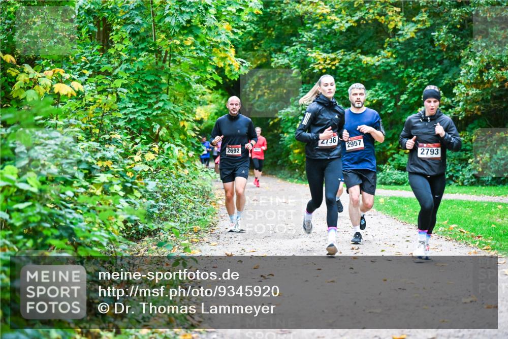 12.10.2025 - Bramfelder Halbmarathon 2025 Dr. Thomas Lammeyer http://msf.ph/oto/9345920 12.10.2025 10:17:56 Laufen 2692, 2736, 2957, 2793 meine-sportfotos.de