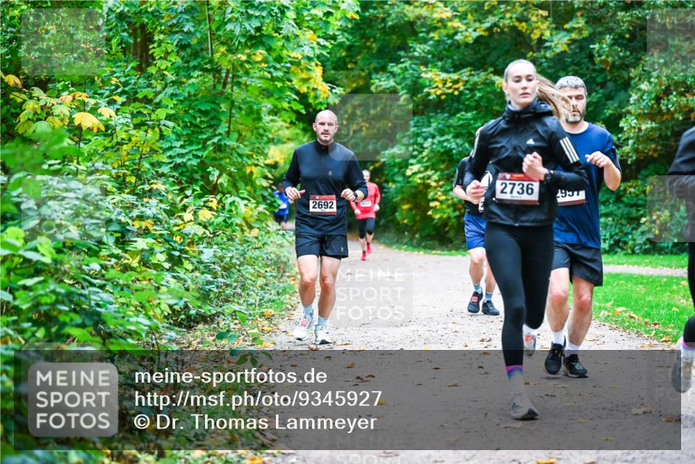12.10.2025 - Bramfelder Halbmarathon 2025 Dr. Thomas Lammeyer http://msf.ph/oto/9345927 12.10.2025 10:17:57 Laufen 2736, 2692 meine-sportfotos.de