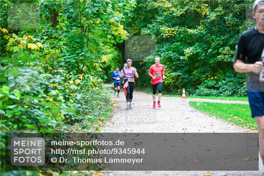 12.10.2025 - Bramfelder Halbmarathon 2025 Dr. Thomas Lammeyer http://msf.ph/oto/9345944 12.10.2025 10:18:00 Laufen 2459, 2605 meine-sportfotos.de