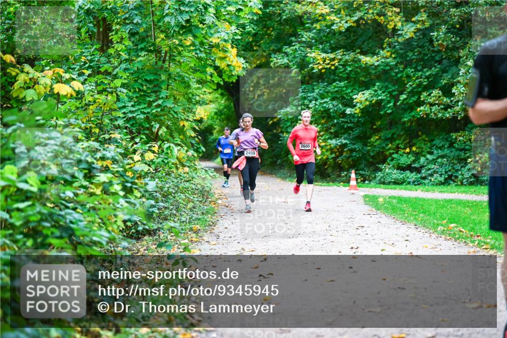 12.10.2025 - Bramfelder Halbmarathon 2025 Dr. Thomas Lammeyer http://msf.ph/oto/9345945 12.10.2025 10:18:00 Laufen 2459, 2605 meine-sportfotos.de