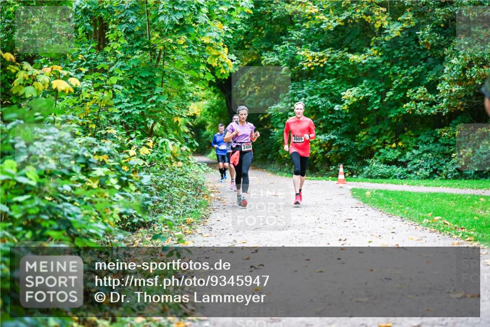 12.10.2025 - Bramfelder Halbmarathon 2025 Dr. Thomas Lammeyer http://msf.ph/oto/9345947 12.10.2025 10:18:00 Laufen 2459, 2605 meine-sportfotos.de