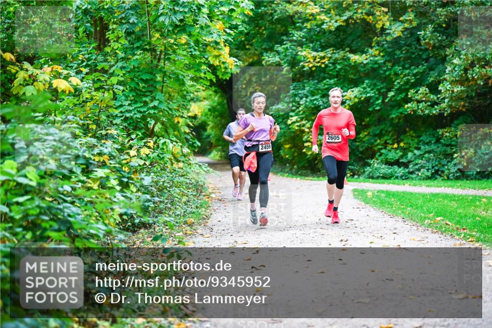 12.10.2025 - Bramfelder Halbmarathon 2025 Dr. Thomas Lammeyer http://msf.ph/oto/9345952 12.10.2025 10:18:02 Laufen 2459, 2605 meine-sportfotos.de