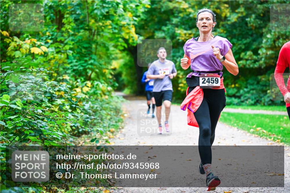 12.10.2025 - Bramfelder Halbmarathon 2025 Dr. Thomas Lammeyer http://msf.ph/oto/9345968 12.10.2025 10:18:04 Laufen 2459 meine-sportfotos.de