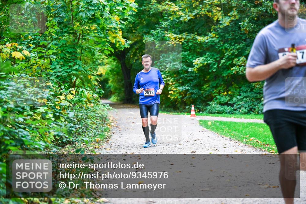 12.10.2025 - Bramfelder Halbmarathon 2025 Dr. Thomas Lammeyer http://msf.ph/oto/9345976 12.10.2025 10:18:07 Laufen 2512, 7 meine-sportfotos.de