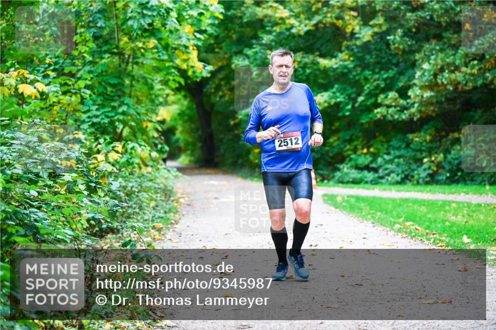 12.10.2025 - Bramfelder Halbmarathon 2025 Dr. Thomas Lammeyer http://msf.ph/oto/9345987 12.10.2025 10:18:08 Laufen 2512 meine-sportfotos.de