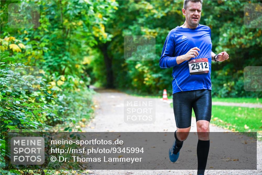 12.10.2025 - Bramfelder Halbmarathon 2025 Dr. Thomas Lammeyer http://msf.ph/oto/9345994 12.10.2025 10:18:09 Laufen 2512 meine-sportfotos.de