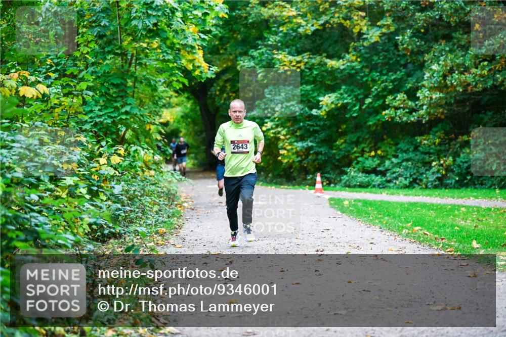12.10.2025 - Bramfelder Halbmarathon 2025 Dr. Thomas Lammeyer http://msf.ph/oto/9346001 12.10.2025 10:18:21 Laufen 2643 meine-sportfotos.de
