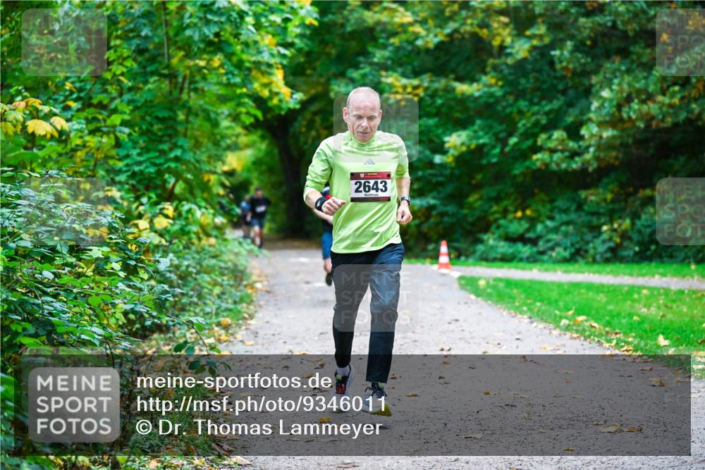 12.10.2025 - Bramfelder Halbmarathon 2025 Dr. Thomas Lammeyer http://msf.ph/oto/9346011 12.10.2025 10:18:23 Laufen 2643 meine-sportfotos.de