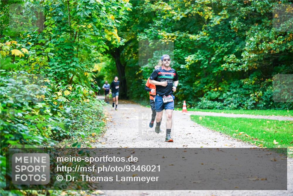 12.10.2025 - Bramfelder Halbmarathon 2025 Dr. Thomas Lammeyer http://msf.ph/oto/9346021 12.10.2025 10:18:24 Laufen 2599 meine-sportfotos.de