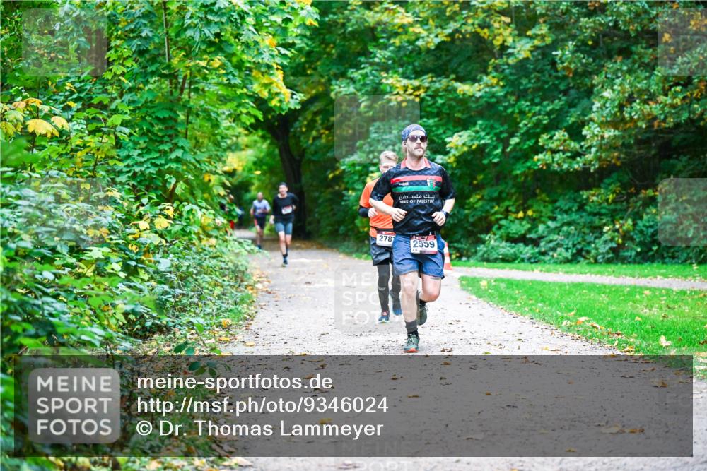 12.10.2025 - Bramfelder Halbmarathon 2025 Dr. Thomas Lammeyer http://msf.ph/oto/9346024 12.10.2025 10:18:25 Laufen 2781, 2559 meine-sportfotos.de