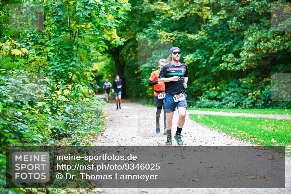 12.10.2025 - Bramfelder Halbmarathon 2025 Dr. Thomas Lammeyer http://msf.ph/oto/9346025 12.10.2025 10:18:25 Laufen 2781, 2599 meine-sportfotos.de