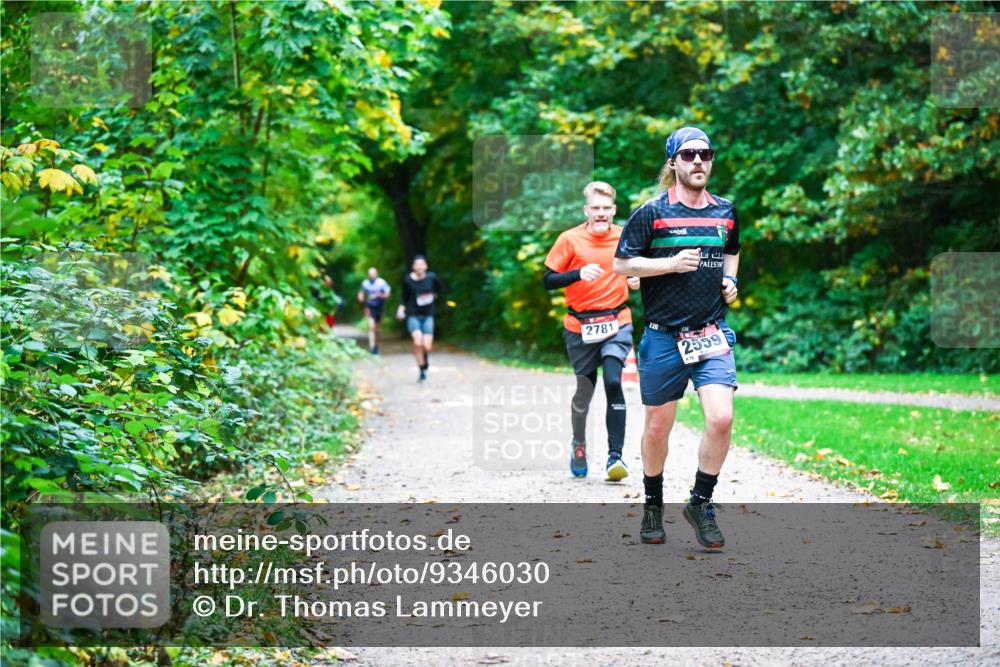12.10.2025 - Bramfelder Halbmarathon 2025 Dr. Thomas Lammeyer http://msf.ph/oto/9346030 12.10.2025 10:18:26 Laufen 2781, 2559, 78 meine-sportfotos.de