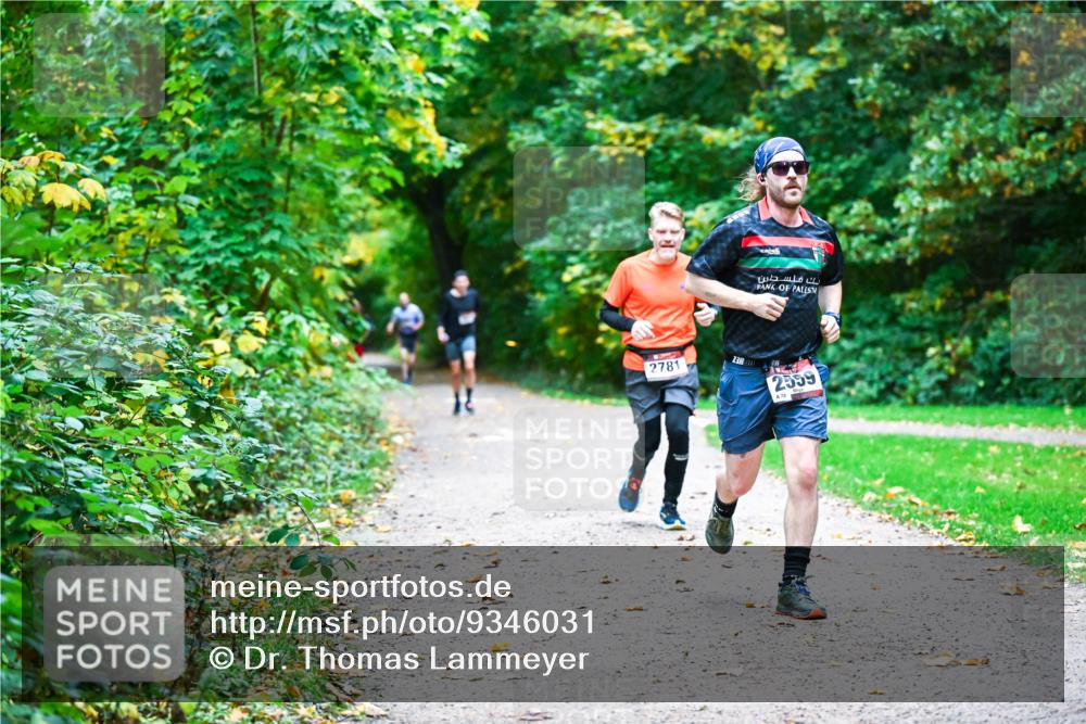 12.10.2025 - Bramfelder Halbmarathon 2025 Dr. Thomas Lammeyer http://msf.ph/oto/9346031 12.10.2025 10:18:26 Laufen 2781, 13800, 2559, 78 meine-sportfotos.de