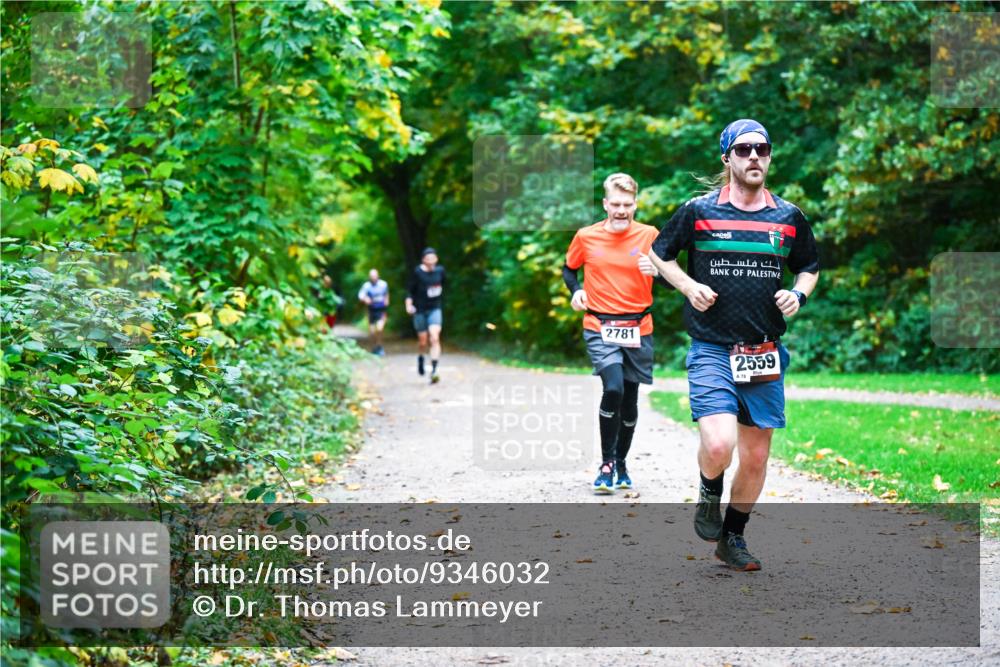 12.10.2025 - Bramfelder Halbmarathon 2025 Dr. Thomas Lammeyer http://msf.ph/oto/9346032 12.10.2025 10:18:26 Laufen 2781, 2559, 78 meine-sportfotos.de