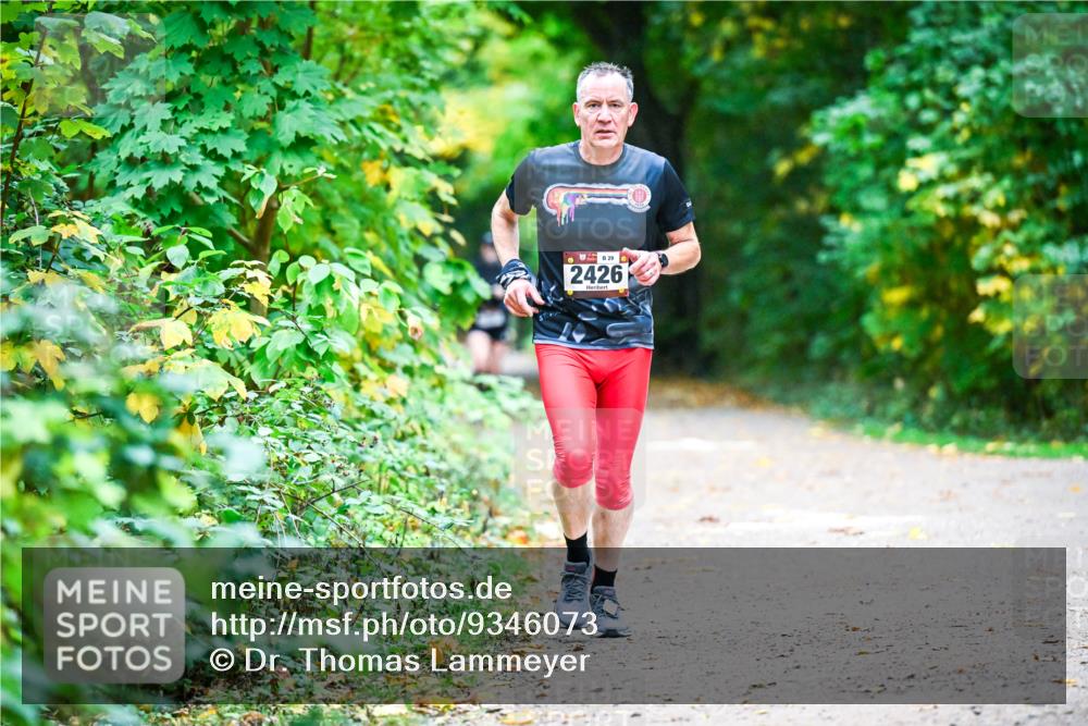 12.10.2025 - Bramfelder Halbmarathon 2025 Dr. Thomas Lammeyer http://msf.ph/oto/9346073 12.10.2025 10:18:37 Laufen 829, 2426 meine-sportfotos.de