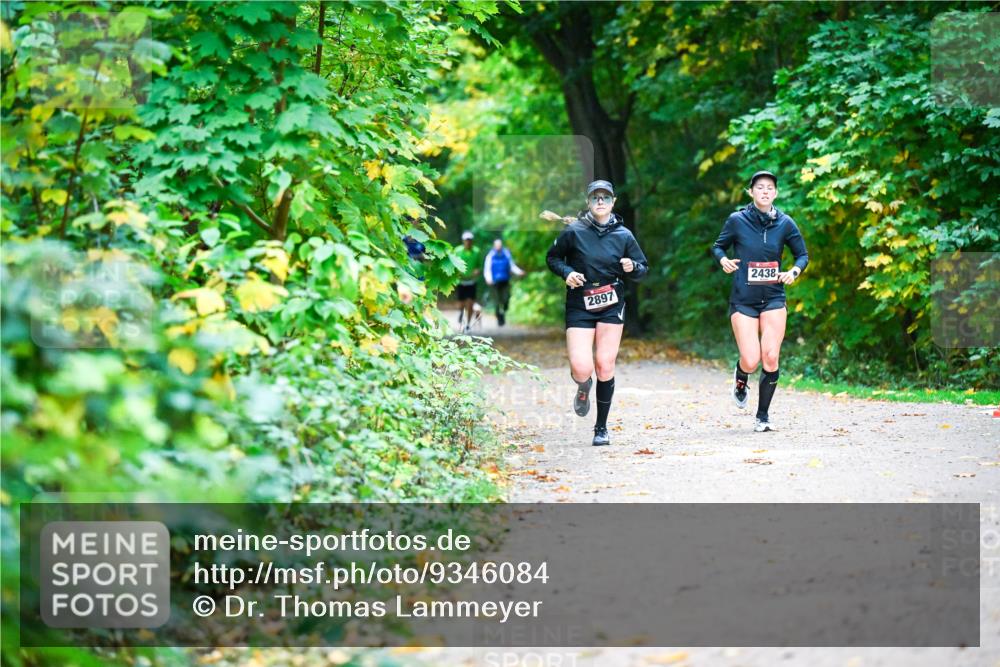 12.10.2025 - Bramfelder Halbmarathon 2025 Dr. Thomas Lammeyer http://msf.ph/oto/9346084 12.10.2025 10:18:43 Laufen 2897, 2438 meine-sportfotos.de