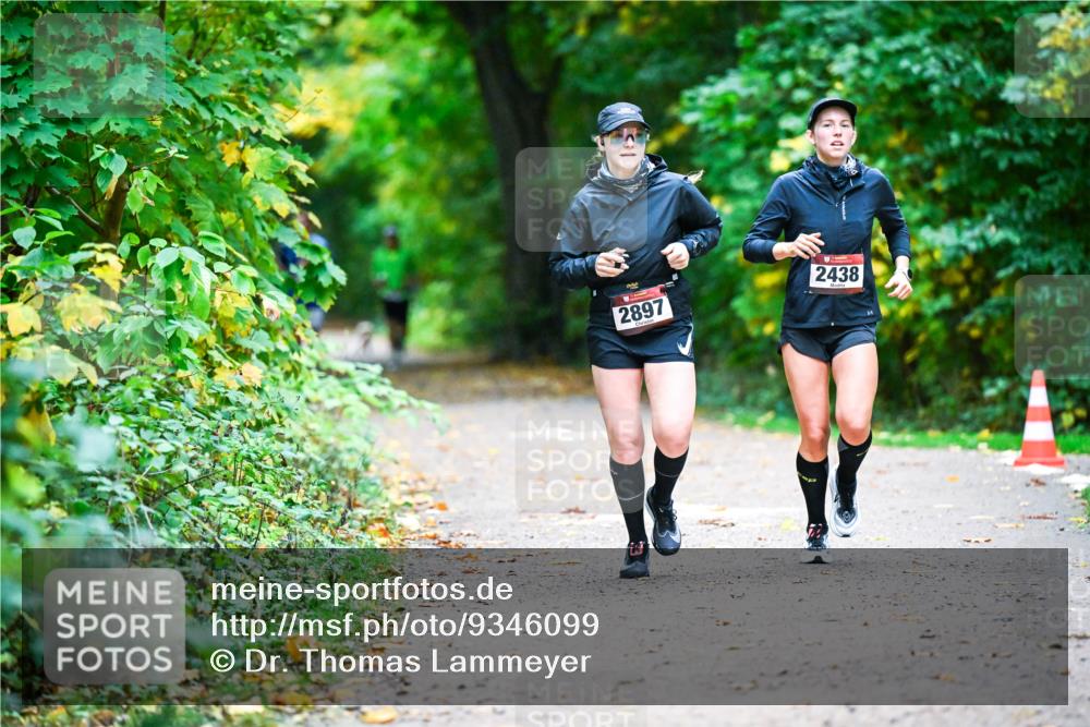 12.10.2025 - Bramfelder Halbmarathon 2025 Dr. Thomas Lammeyer http://msf.ph/oto/9346099 12.10.2025 10:18:45 Laufen 2897, 2438 meine-sportfotos.de