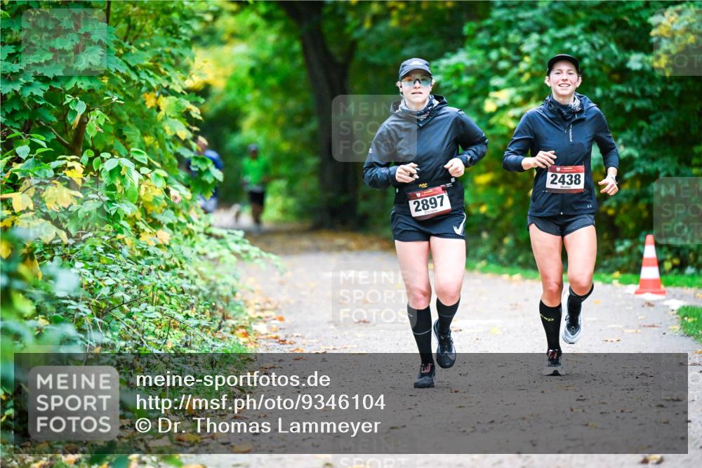 12.10.2025 - Bramfelder Halbmarathon 2025 Dr. Thomas Lammeyer http://msf.ph/oto/9346104 12.10.2025 10:18:46 Laufen 2897, 2438 meine-sportfotos.de