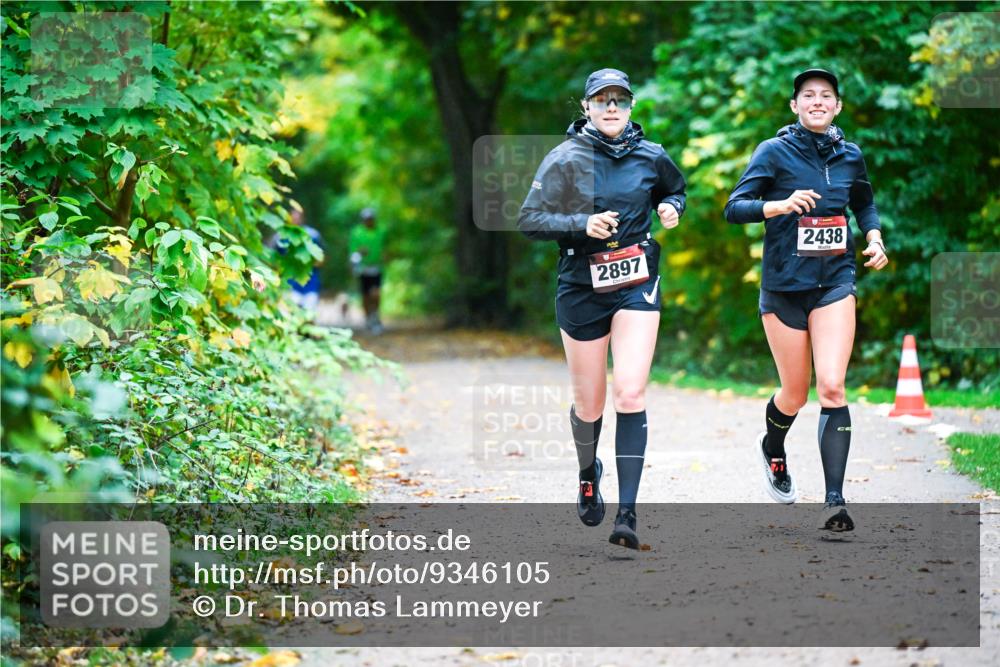 12.10.2025 - Bramfelder Halbmarathon 2025 Dr. Thomas Lammeyer http://msf.ph/oto/9346105 12.10.2025 10:18:46 Laufen 2897, 2438 meine-sportfotos.de