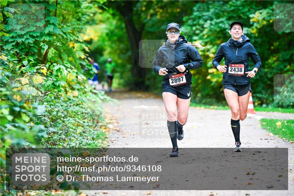 12.10.2025 - Bramfelder Halbmarathon 2025 Dr. Thomas Lammeyer http://msf.ph/oto/9346108 12.10.2025 10:18:46 Laufen 2897, 2438 meine-sportfotos.de