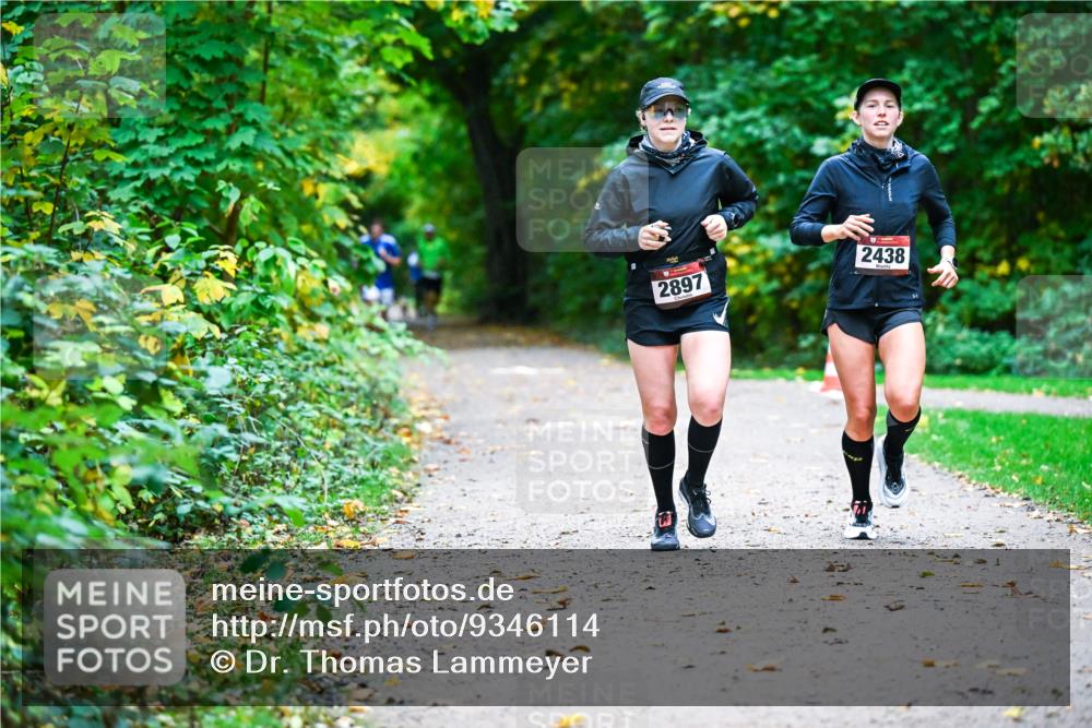 12.10.2025 - Bramfelder Halbmarathon 2025 Dr. Thomas Lammeyer http://msf.ph/oto/9346114 12.10.2025 10:18:47 Laufen 2897, 2438 meine-sportfotos.de