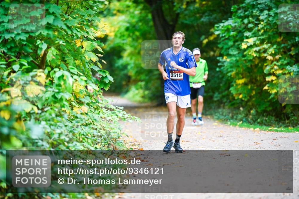 12.10.2025 - Bramfelder Halbmarathon 2025 Dr. Thomas Lammeyer http://msf.ph/oto/9346121 12.10.2025 10:18:54 Laufen 2515 meine-sportfotos.de