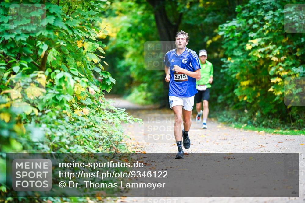 12.10.2025 - Bramfelder Halbmarathon 2025 Dr. Thomas Lammeyer http://msf.ph/oto/9346122 12.10.2025 10:18:55 Laufen 2515 meine-sportfotos.de