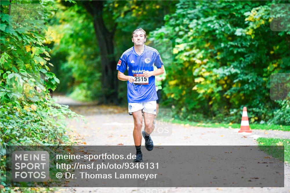12.10.2025 - Bramfelder Halbmarathon 2025 Dr. Thomas Lammeyer http://msf.ph/oto/9346131 12.10.2025 10:18:56 Laufen 2515 meine-sportfotos.de