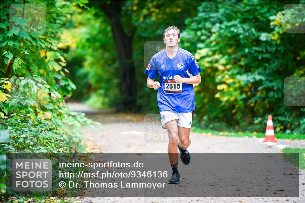 12.10.2025 - Bramfelder Halbmarathon 2025 Dr. Thomas Lammeyer http://msf.ph/oto/9346136 12.10.2025 10:18:57 Laufen 2515 meine-sportfotos.de
