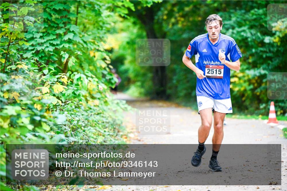 12.10.2025 - Bramfelder Halbmarathon 2025 Dr. Thomas Lammeyer http://msf.ph/oto/9346143 12.10.2025 10:18:58 Laufen 2515 meine-sportfotos.de