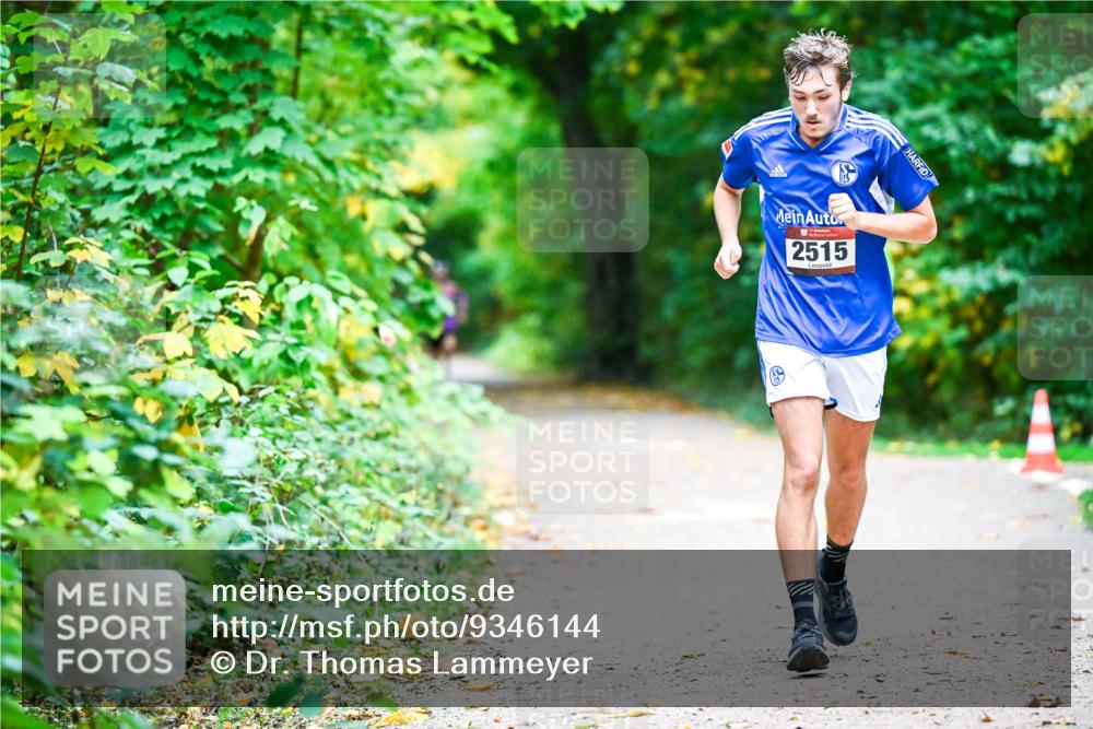 12.10.2025 - Bramfelder Halbmarathon 2025 Dr. Thomas Lammeyer http://msf.ph/oto/9346144 12.10.2025 10:18:58 Laufen 2515 meine-sportfotos.de