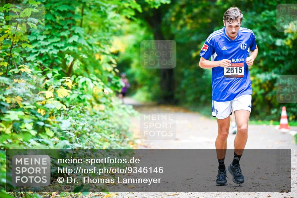 12.10.2025 - Bramfelder Halbmarathon 2025 Dr. Thomas Lammeyer http://msf.ph/oto/9346146 12.10.2025 10:18:58 Laufen 2515 meine-sportfotos.de