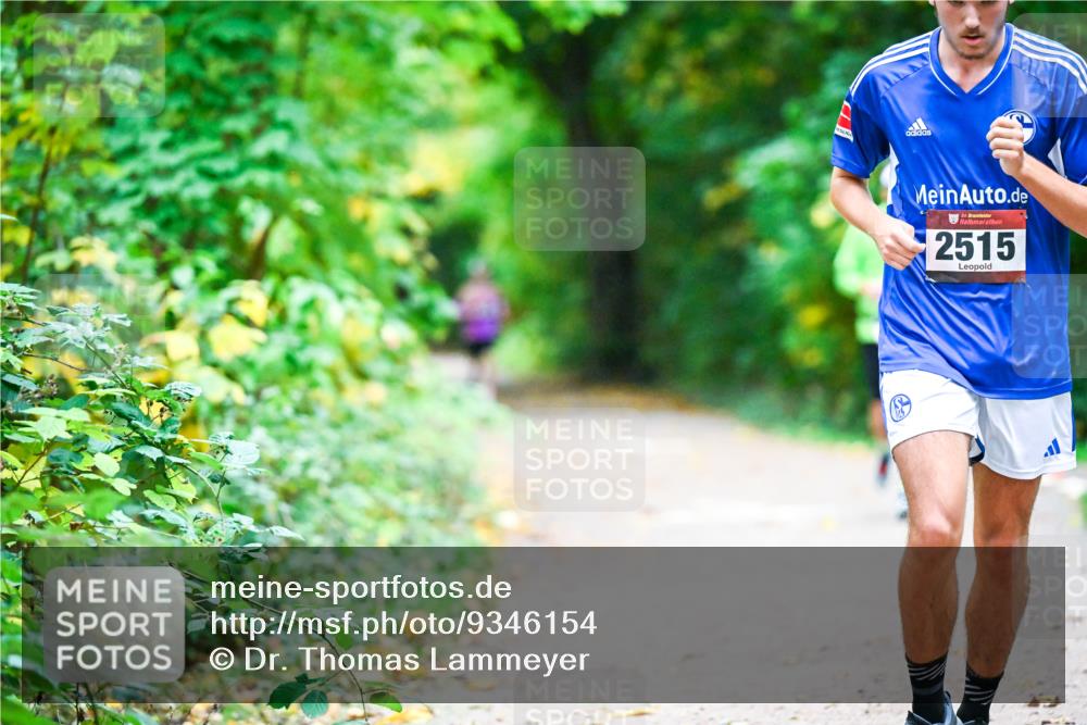 12.10.2025 - Bramfelder Halbmarathon 2025 Dr. Thomas Lammeyer http://msf.ph/oto/9346154 12.10.2025 10:18:59 Laufen 34, 2515 meine-sportfotos.de