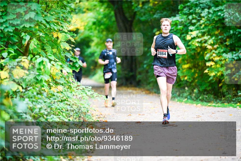 12.10.2025 - Bramfelder Halbmarathon 2025 Dr. Thomas Lammeyer http://msf.ph/oto/9346189 12.10.2025 10:19:12 Laufen 2864 meine-sportfotos.de