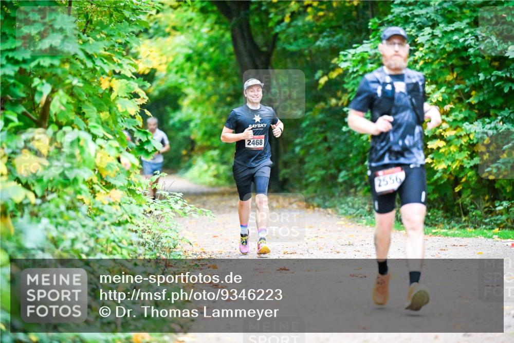 12.10.2025 - Bramfelder Halbmarathon 2025 Dr. Thomas Lammeyer http://msf.ph/oto/9346223 12.10.2025 10:19:18 Laufen 2468, 2556 meine-sportfotos.de