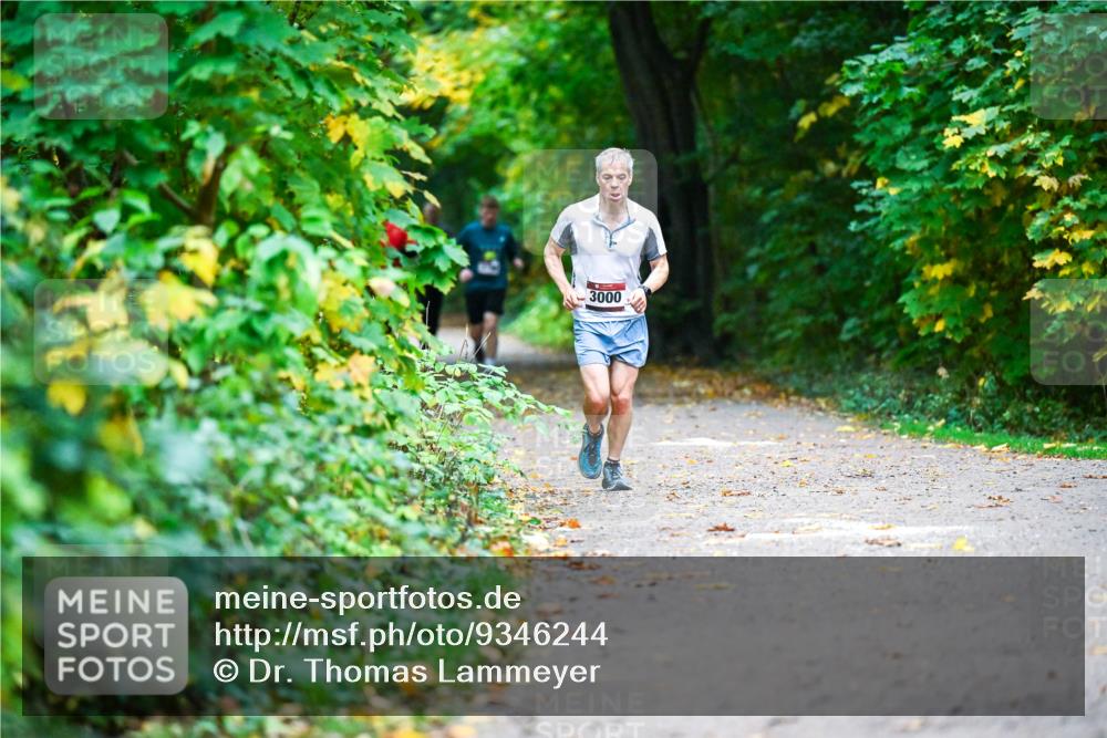 12.10.2025 - Bramfelder Halbmarathon 2025 Dr. Thomas Lammeyer http://msf.ph/oto/9346244 12.10.2025 10:19:25 Laufen 3000 meine-sportfotos.de