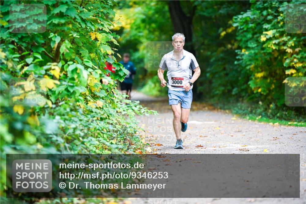12.10.2025 - Bramfelder Halbmarathon 2025 Dr. Thomas Lammeyer http://msf.ph/oto/9346253 12.10.2025 10:19:27 Laufen 3000 meine-sportfotos.de