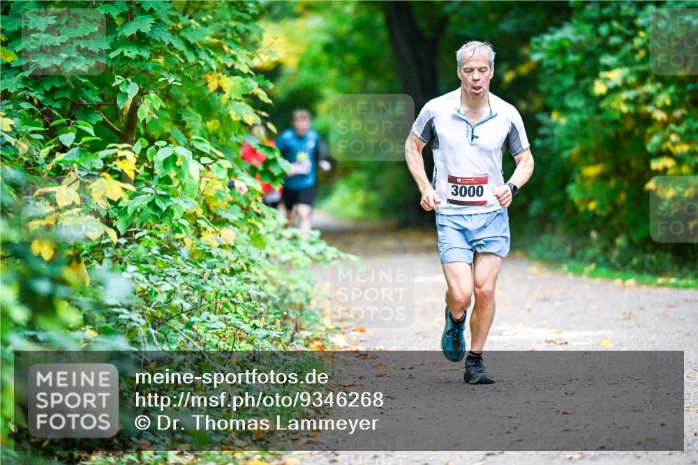 12.10.2025 - Bramfelder Halbmarathon 2025 Dr. Thomas Lammeyer http://msf.ph/oto/9346268 12.10.2025 10:19:29 Laufen 3000 meine-sportfotos.de