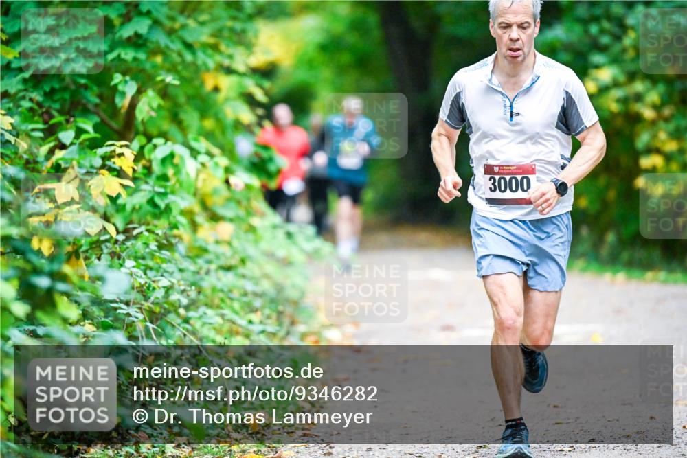 12.10.2025 - Bramfelder Halbmarathon 2025 Dr. Thomas Lammeyer http://msf.ph/oto/9346282 12.10.2025 10:19:31 Laufen 3000 meine-sportfotos.de