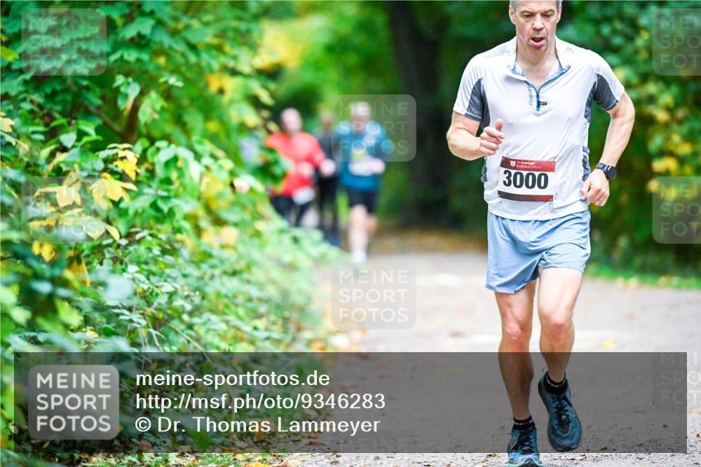 12.10.2025 - Bramfelder Halbmarathon 2025 Dr. Thomas Lammeyer http://msf.ph/oto/9346283 12.10.2025 10:19:31 Laufen 34, 3000 meine-sportfotos.de