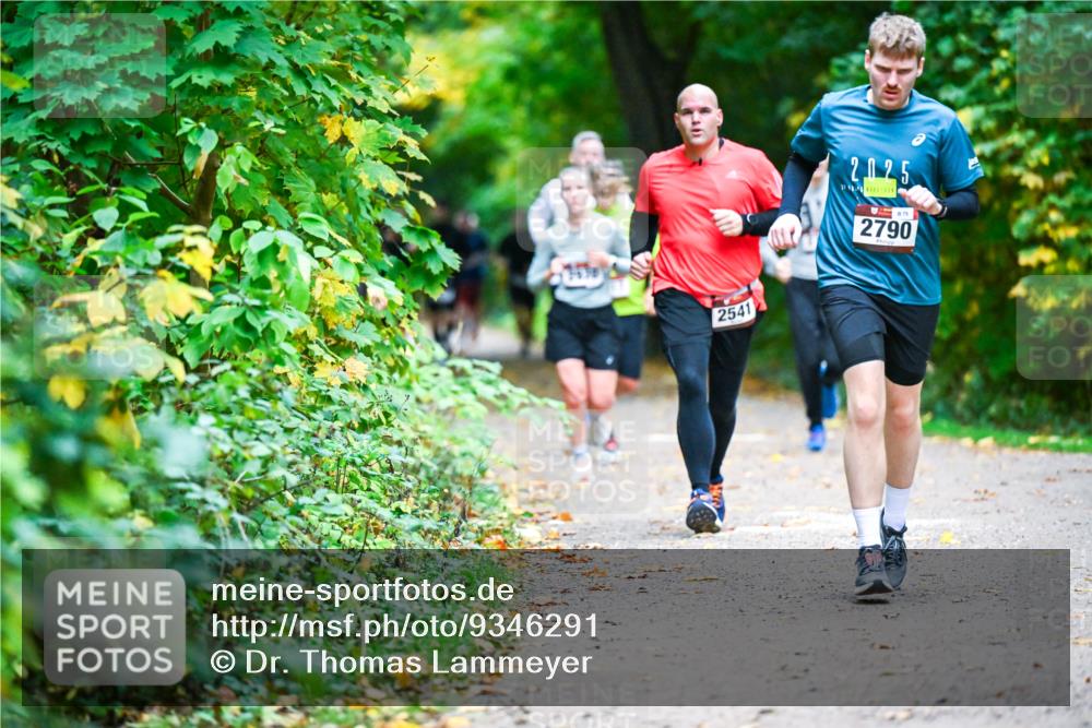 12.10.2025 - Bramfelder Halbmarathon 2025 Dr. Thomas Lammeyer http://msf.ph/oto/9346291 12.10.2025 10:19:37 Laufen 2541, 2025, 875, 2790 meine-sportfotos.de