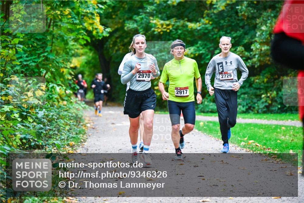 12.10.2025 - Bramfelder Halbmarathon 2025 Dr. Thomas Lammeyer http://msf.ph/oto/9346326 12.10.2025 10:19:44 Laufen 2970, 2917, 2729 meine-sportfotos.de