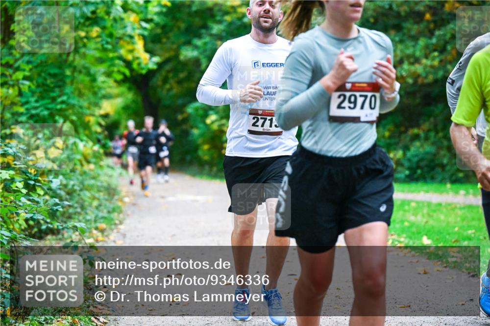 12.10.2025 - Bramfelder Halbmarathon 2025 Dr. Thomas Lammeyer http://msf.ph/oto/9346336 12.10.2025 10:19:46 Laufen 2713, 2970 meine-sportfotos.de