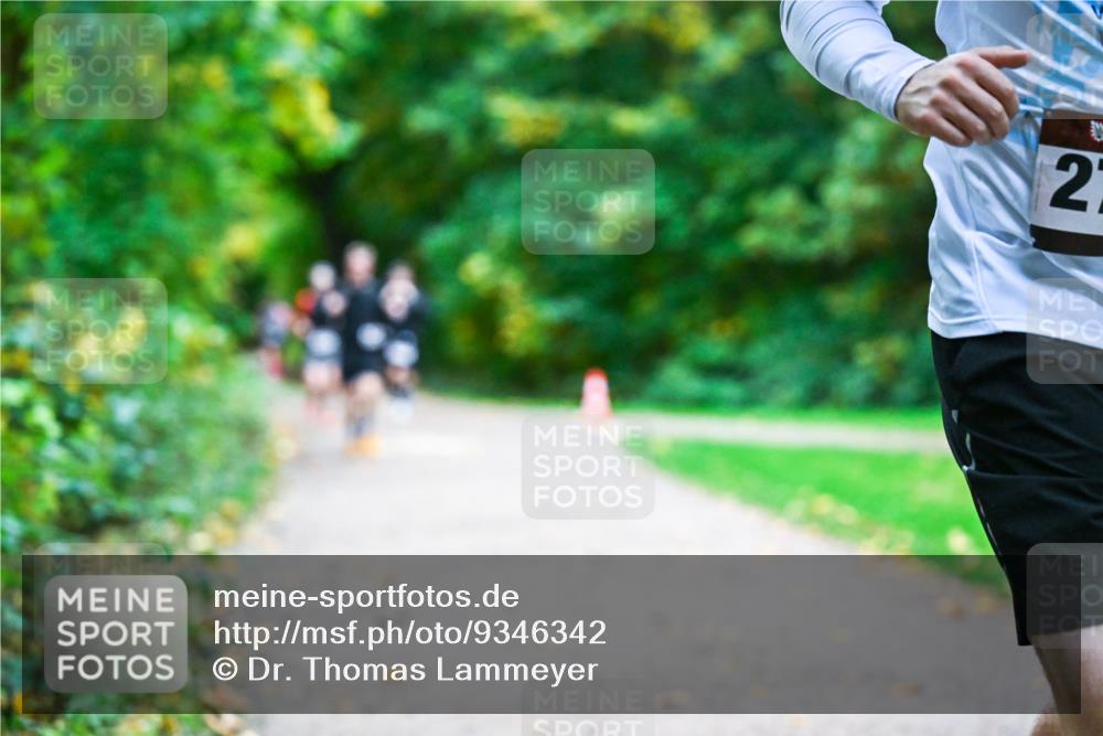 12.10.2025 - Bramfelder Halbmarathon 2025 Dr. Thomas Lammeyer http://msf.ph/oto/9346342 12.10.2025 10:19:47 Laufen 2 meine-sportfotos.de