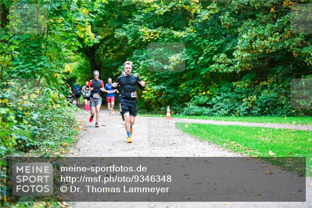 12.10.2025 - Bramfelder Halbmarathon 2025 Dr. Thomas Lammeyer http://msf.ph/oto/9346348 12.10.2025 10:19:49 Laufen 2685, 282 meine-sportfotos.de