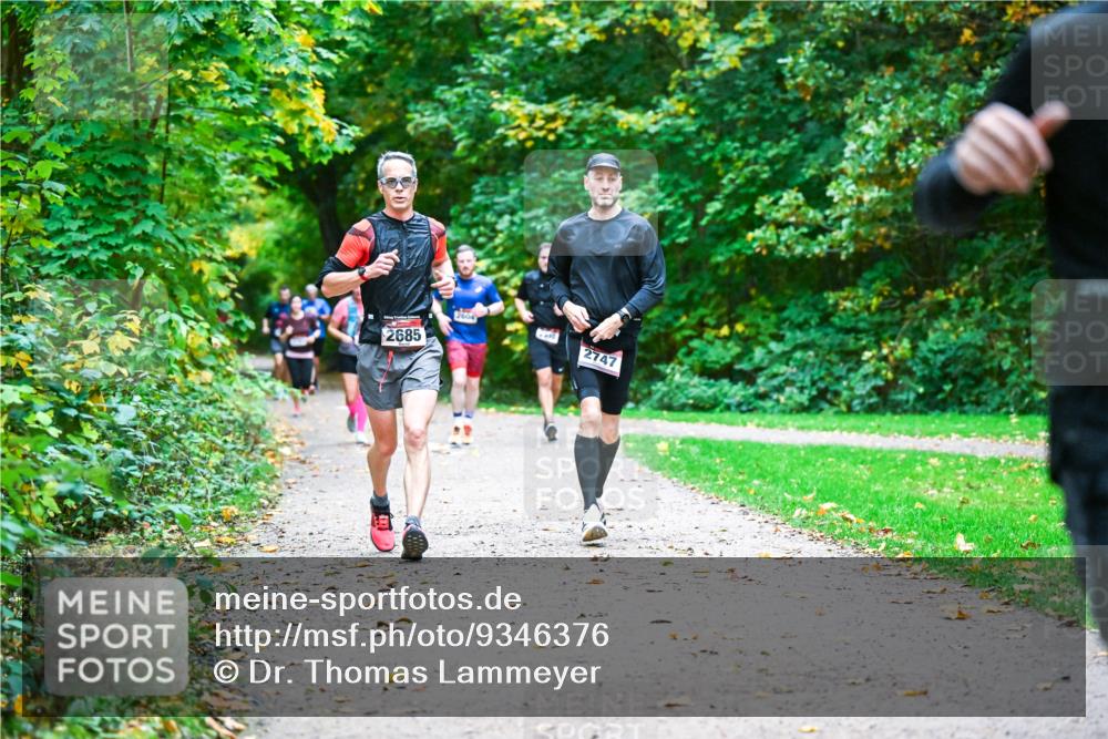 12.10.2025 - Bramfelder Halbmarathon 2025 Dr. Thomas Lammeyer http://msf.ph/oto/9346376 12.10.2025 10:19:53 Laufen 2747, 2685 meine-sportfotos.de