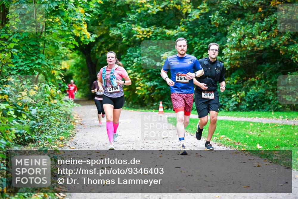 12.10.2025 - Bramfelder Halbmarathon 2025 Dr. Thomas Lammeyer http://msf.ph/oto/9346403 12.10.2025 10:19:58 Laufen 2782, 2734, 2604, 2910 meine-sportfotos.de